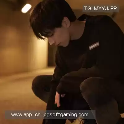 骆铖柳
